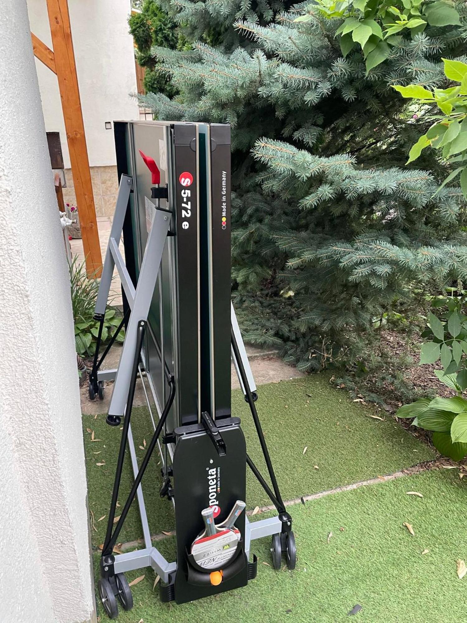 Adam Apartman Hajduszoboszlo Bagian luar foto